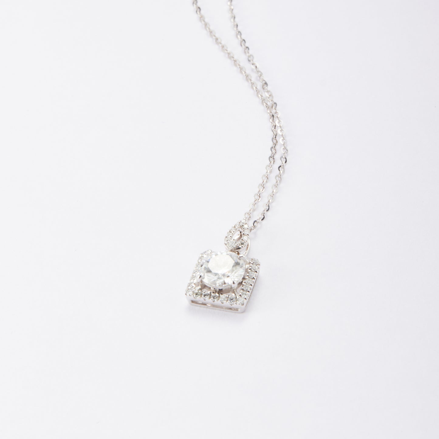 Circle necklace
